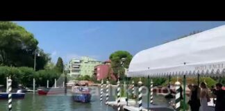 Greta Scarano: l’arrivo al Festival di Venezia 83