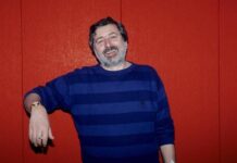 Guccini, il testamento: le case alla moglie Raffaella, alla figlia diritti d’autore e quote societarie