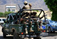 Iran-Houthi, doppia minaccia per le vie del petrolio. Arabia vuole raid Usa in Yemen, Trump dice no