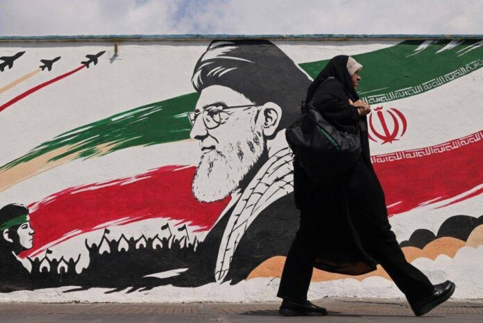 Iran, Nyt: “Teheran propone a Usa piano 7 giorni per fine guerra e riapertura Hormuz”