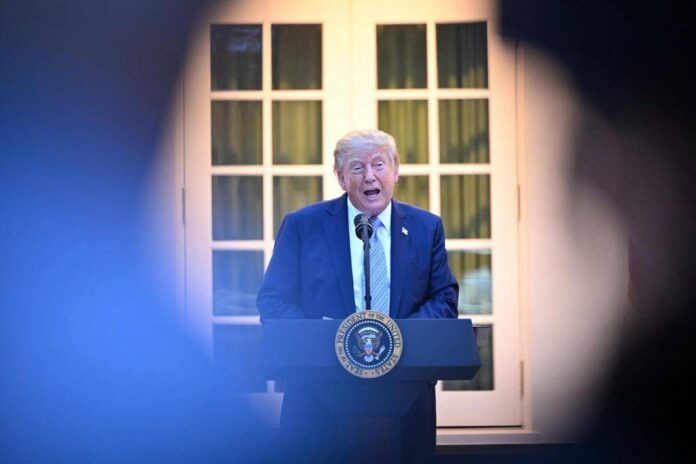 Iran, Trump: “Pronto a incontrare Pezeshkian ma anche a far saltare tutto in aria”