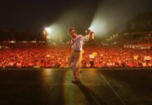 Jovanotti gladiatore col sorriso al Circo Massimo: “Il pessimismo è un lusso che non posso permettermi”