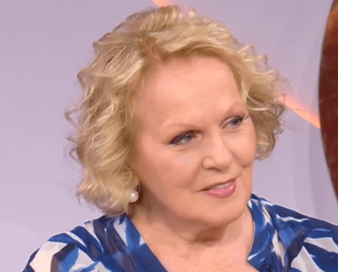 Katia Ricciarelli ricorda Pippo Baudo: “Tra noi non ha funzionato perché c’erano silenzi infiniti”