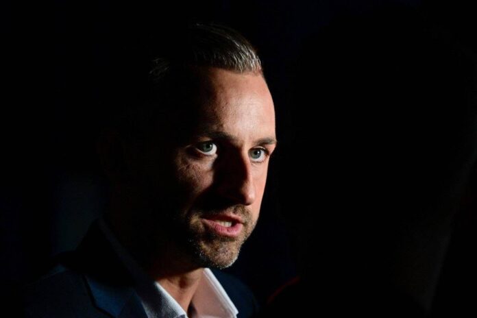 L’AfD trionfa col 44% in Sassonia-Anhalt, chi è Ulrich Siegmund: “L’uomo più pericoloso della Germania”