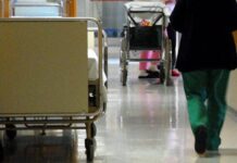 Lucca, morta dopo intervento al femore: indagati quattro medici dell’ospedale San Luca