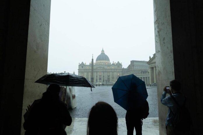 Maltempo a Roma, nubifragio e vento sulla Capitale
