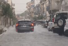 Maltempo in Toscana, bomba d’acqua su Empoli: 43 mm in mezz’ora, strade come fiumi