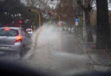Maltempo sull’Italia, due morti: un decesso nel Senese, donna annega in auto a Udine