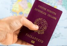 Non capisce l’italiano, il sindaco ‘congela’ la consegna della cittadinanza