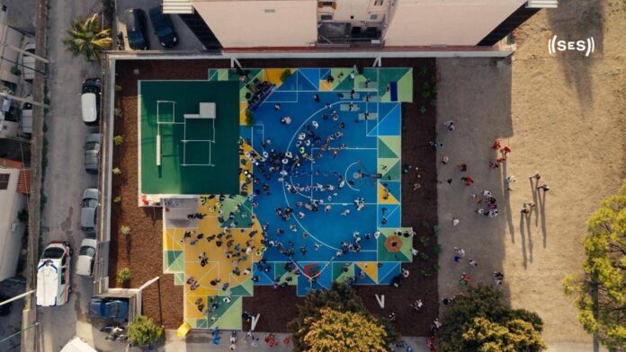 Nuovo Sport Illumina di Casoria, Abodi: “Oggi città si colora e diventa luogo di socialità”