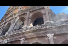 Operaio morto al Colosseo, l’annuncio dagli altoparlanti della chiusura per lutto