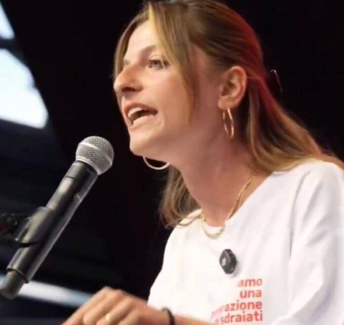 “Organizzeremo i disertori”, il messaggio virale di Virginia Libero: le parole della leader dei giovani dem