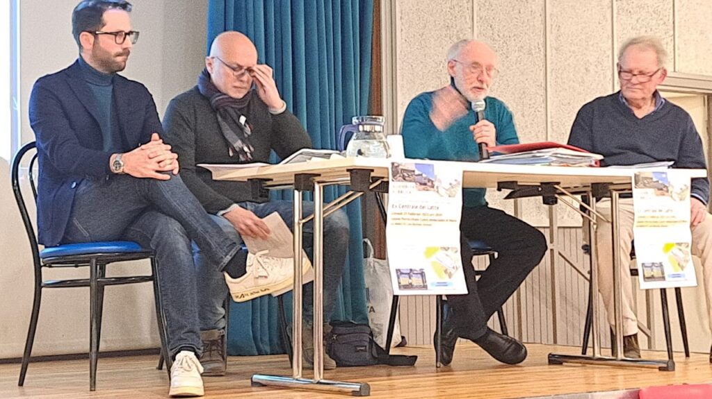 Assemblea al Cuore Immacolato di Maria (CIM) in via Medici del 23 febbario 2023 con, tra i presenti, da sx, l'assessore Celebron, il RUP Gabbi e in fondo a destra Giancarlo Albera)
