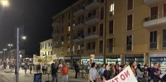 Corteo contro la TAV a Vicenza, cittadini in strada tra amianto, PFAS e terre di scavo Corteo contro la TAV a Vicenza in viale Verona