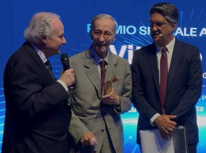 Premio Speciale alla Carriera a Vittorio Feltri: “Ho imparato copiando dai grandi maestri”