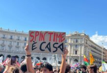 Roma, corteo Spin Time: “Città è di chi la vive non di chi specula”