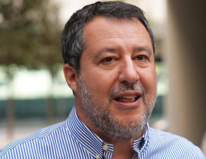 Salvini a Pontida: “La Lega vince solo se forte e unita da Nord a Sud, mai mollare”