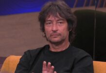 Simone Annicchiarico squalificato dal Grande Fratello Vip: la comunicazione