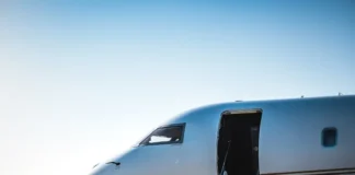 Strategie di mobilità per i dirigenti nei centri commerciali e nelle fiere del Nord Italia Strategie di mobilità e jet privati