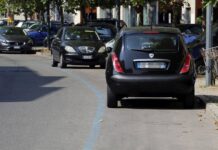 Strisce blu e nuovo Codice della strada, cosa cambia nel 2026: le nuove regole
