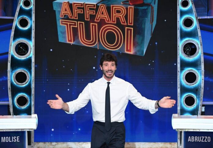 Torna ‘Affari Tuoi’, da oggi Stefano De Martino tutti i giorni su Rai1