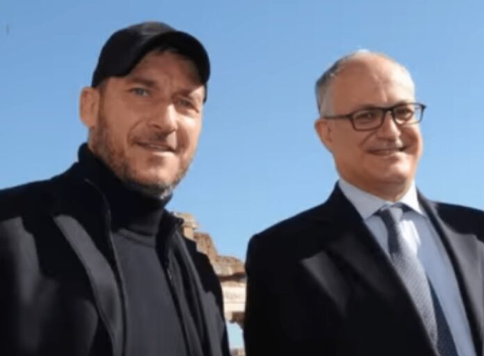 Totti compie 50 anni, gli auguri speciali da… Gualtieri: “Grazie per ciò che hai dato a Roma”