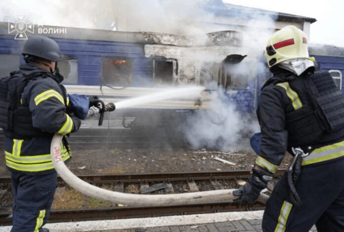 Ucraina, media tedeschi: “Anche consigliere sicurezza dell’Italia sul treno colpito da Russia. Fonti Palazzo Chigi: “Diplomatici non erano su convoglio”