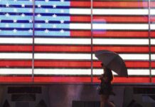 Usa, tempesta flagella nord-est Paese: voli cancellati, blackout e allerta inondazioni