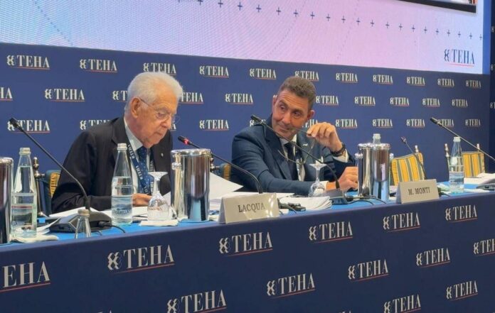 Vannacci-Monti, a Cernobbio il confronto fra due mondi lontanissimi: uno legge, l’altro fa scintille