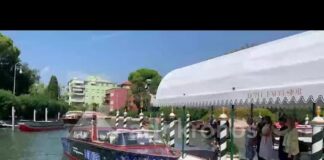 Venezia 83, l’arrivo della conduttrice del Festival Greta Scarano – Video