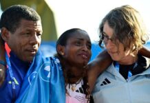 Vince la maratona di Berlino, si infortuna all’ultimo km e perde il record del mondo: il ‘dramma’ di Assefa