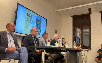 Approvato dalla Conferenza dei Servizi l’impianto BESS di Sandrigo, tra i fischi del pubblico all’evento informativo su sostenibilità della transizione energetica impianto BESS