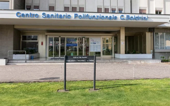 Centro sanitario Boldrini di Thiene Sgombero al Boldrini di Thiene, ingresso del centro sanitario