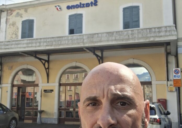 Alex Cioni sulla ferrovia Vicenza Schio Ferrovia Vicenza–Schio, Alex Cioni
