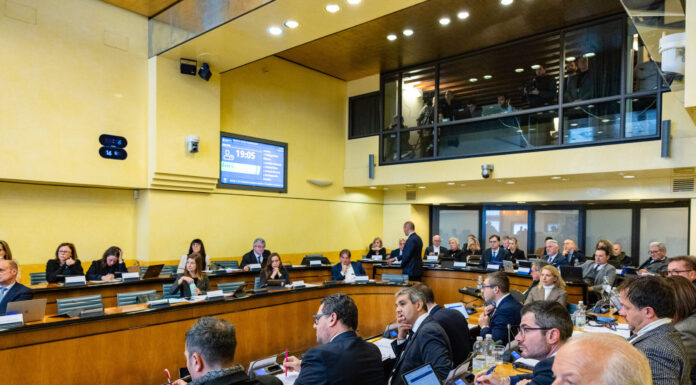 Autonomia veneta, sei voci dopo il voto: sostegni, critiche e il nodo delle risorse Autonomia veneta dopo il voto in Consiglio regionale