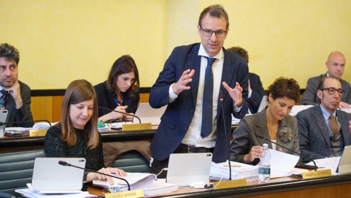 Caro energia nei Comuni veneti, Cunegato propone pannelli solari e comunità energetiche caro energia nei Comuni veneti
