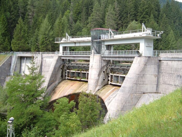 Diga idroelettrica di Vodo di Cadore Piccole derivazioni idroelettriche, diga di Vodo di Cadore in Veneto