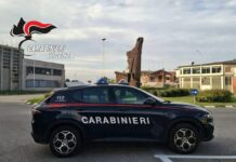 Montecchio Maggiore, minacciato in casa per denaro e metadone: denunciati due sospettati Rapina a Montecchio Maggiore, auto dei Carabinieri nel Vicentino