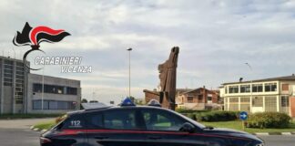 Montecchio Maggiore, minacciato in casa per denaro e metadone: denunciati due sospettati Rapina a Montecchio Maggiore, auto dei Carabinieri nel Vicentino