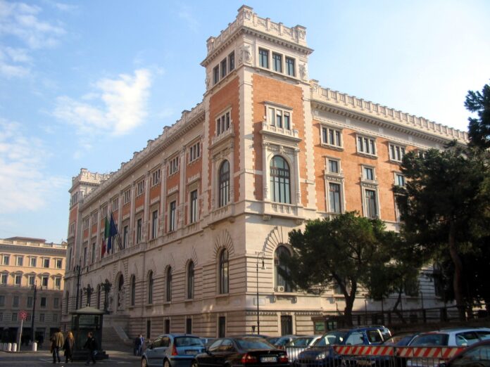 Palazzo Montecitorio a Roma - foto Wikimedia Commons CC BY-SA 2.5 presidio contro ddl antisemitismo davanti a Montecitorio