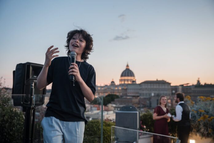Pietro Longhini al concerto benefico Pietro Longhini al concerto benefico La Musica Si Fa Solidarietà