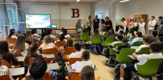 Primo giorno di scuola a Vicenza, il saluto del Comune negli istituti cittadini Primo giorno di scuola a Vicenza con il saluto del Comune