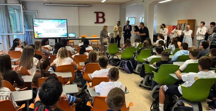 Primo giorno di scuola negli istituti di Vicenza Primo giorno di scuola a Vicenza con il saluto del Comune