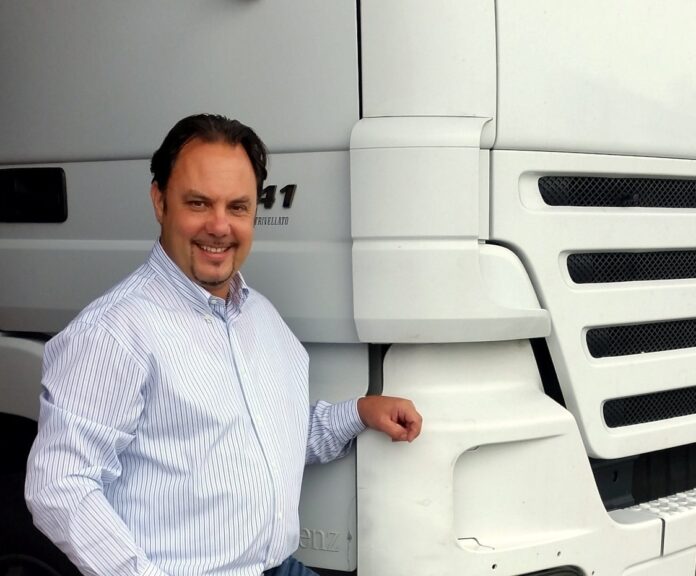 Bonus gasolio autotrasporto, Igor Sartori davanti a un camion