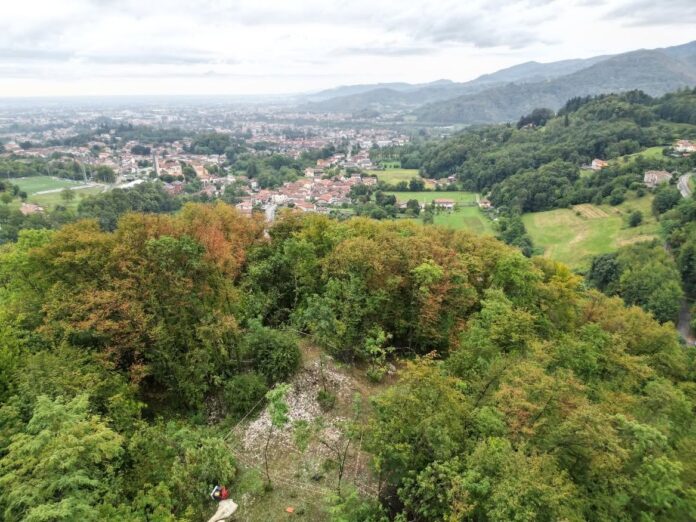 Scavi archeologici sul colle dei Ravagni a Poleo di Schio Scavi archeologici Poleo Schio sul colle dei Ravagni