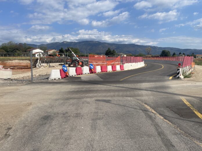 Lavori FOSMIT in Val Chiampo, cantiere stradale