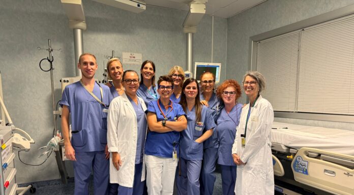 Terapia Intensiva Pediatrica del San Bortolo: dieci anni e 3.000 ricoveri a Vicenza Terapia Intensiva Pediatrica San Bortolo con il personale del reparto