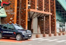 Bassano, controlli dei Carabinieri nel weekend: due patenti ritirate e un tentato furto Controlli dei Carabinieri a Bassano, auto dell'Arma in foto fornita dal Comando provinciale