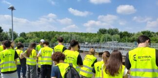 Etra Academy, iscrizioni aperte per il progetto scuole: ambiente e risorse in classe Progetto scuole Etra Academy, studenti in visita a un impianto