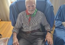 Antonio Danilo Turra compie cento anni: Vicenza festeggia il partigiano di Dueville Antonio Danilo Turra festeggia cento anni con il fazzoletto tricolore